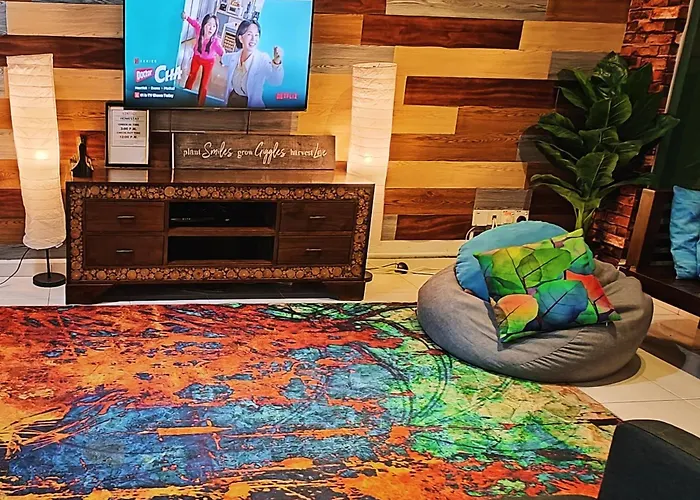Vintage Houze, Fully Aircond, Wi-Fi, Netflix, Coway